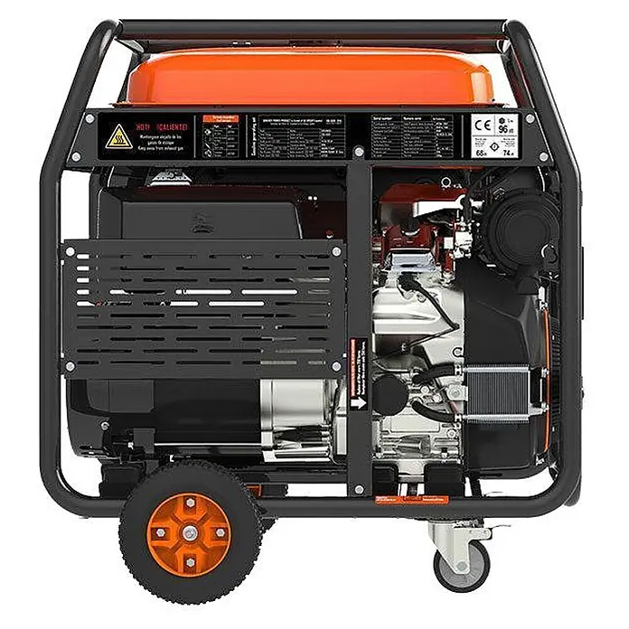 Genergy Stromerzeuger Benzin Stromerzeuger 18kW (22.5kVA) Genergy STELVIO S - IP67 - Nennleistung: 5,7 kW, Tankvolumen: 50 l - Tragbarer Stromerzeuger mit orangefarbenem Tank, schwarzem Rahmen, Motor und Radsatz für Mobilität, mit zwei großen Rädern und zwei Lenkrollen.