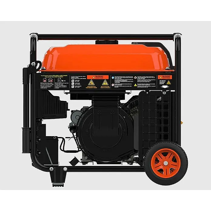 Genergy Stromerzeuger Inverter Stromerzeuger Benzin 10.000W mit Funkstart Genergy Azores - Nennleistung: 9,5 kW, Tankvolumen: 32,5 l - Seitenansicht eines tragbaren Generators mit orangefarbenem Kraftstofftank, schwarzem Gehäuse und orangefarbenen Rädern auf einem schwarzen Rahmen. Warnhinweise sind sichtbar.