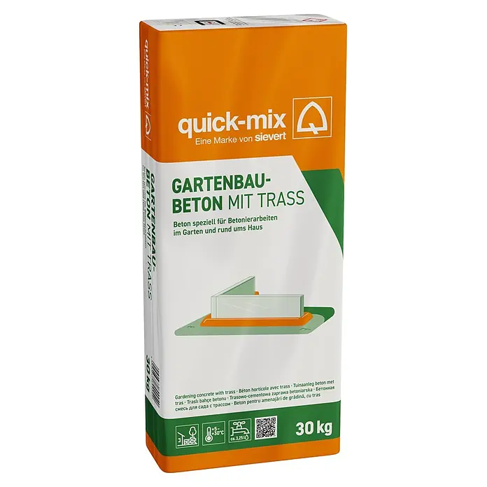 Quick-Mix Gartenbaubeton mit Trass - 30 kg - Eine orange-weiße 30 kg quick-mix Gartenbaubeton mit Trass Packung.