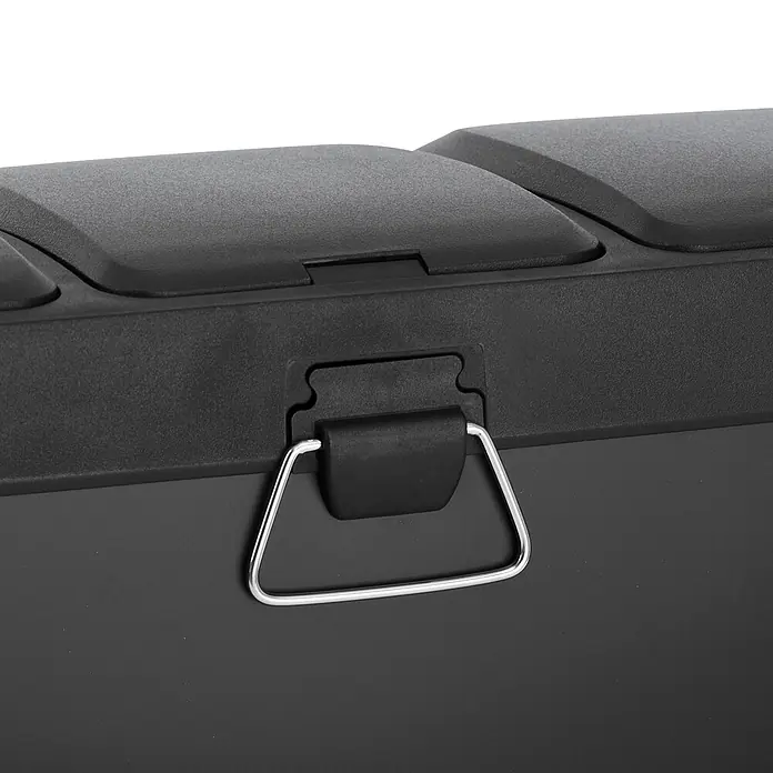 SVITA Treteimer TC3X8 - 24 l, Stahl, Schwarz - Schwarzer, texturierter Kunststoff-Mehrfach-Recyclingbehälter mit silbernem Drahtgriff.