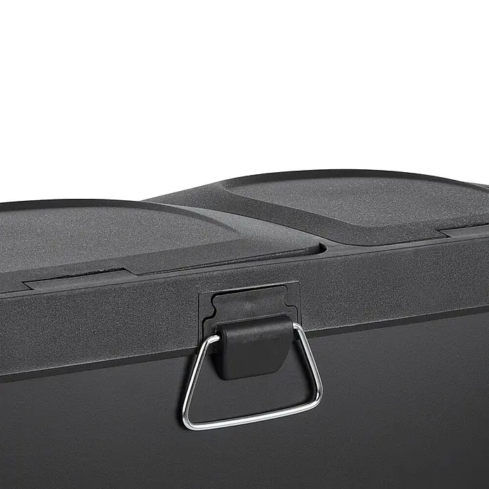 SVITA Treteimer TC2Combo35 - 35 l, Stahl, Schwarz - Nahaufnahme einer schwarzen, strukturierten Kunststoff-Aufbewahrungsbox mit zwei Fächern und silbernem Metall-Tragegriff.