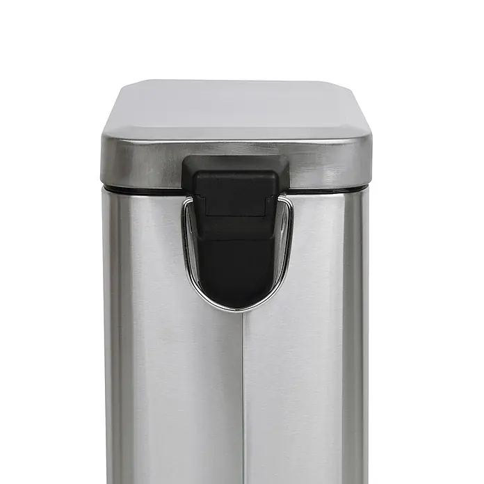 SVITA Treteimer STM10 - 10 l, Edelstahl, Silber - Oberseite eines rechteckigen Edelstahl-Mülleimers mit schwarzem Griff und Verschlussmechanismus.