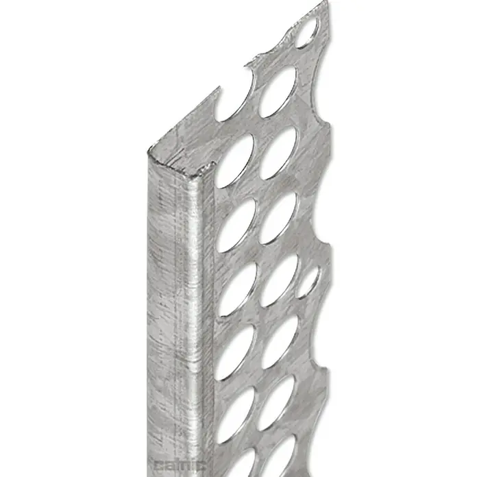 Catnic Trockenbau-Kantenprofil - 2,5 m x 31 mm x 3 mm, Stahl - Nahaufnahme einer Metalleckleiste, die zum Schutz und zur Verstärkung von Putzecken verwendet wird und über Löcher für eine bessere Haftung verfügt.