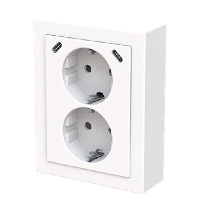 Busch-Jaeger USB-Steckdose Safety+ mit 2x USB-C Eckmontage 202EAPJB2USBC-84 - Studioweiß, Glänzend, Kunststoff, Aufputzmontage - Weiße Aufputz-Doppelsteckdose mit zwei Schuko-Anschlüssen.