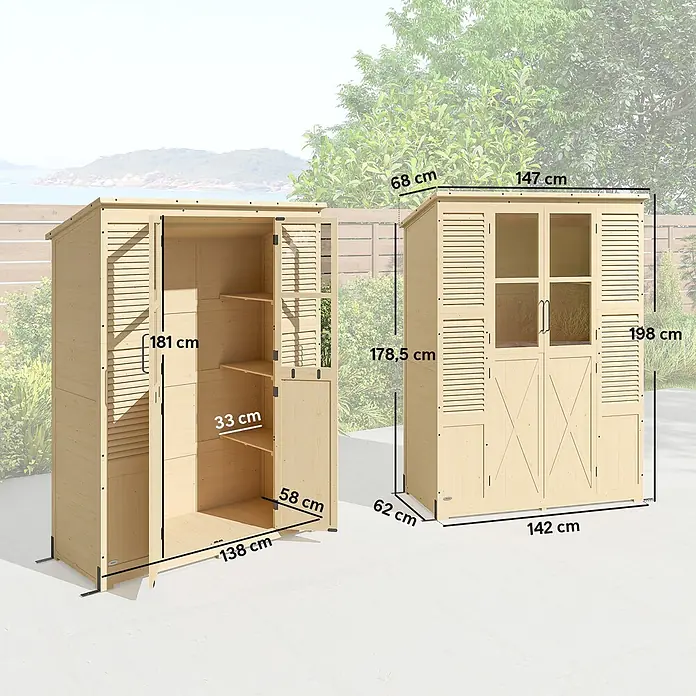 Outsunny Geräteschrank -  - Zwei helle Holz-Gartenschuppen, einer offen mit Regalen, der andere geschlossen, auf einer Terrasse mit Gartenhintergrund.