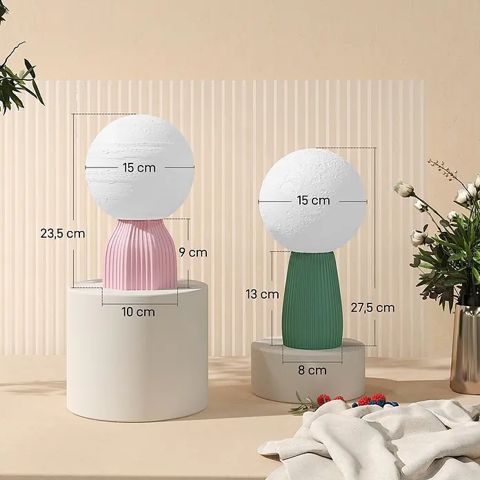 Homcom Tischleuchte - 3,5 W, L x B x H: 27,5 x 15 x 15 cm, Pink, Grün, Weiß, Sonstige - Zwei Tischlampen mit weißen Kugelkappen und geriffelten Sockeln (rosa und grün), mit Höhen- und Breitenmaßen.