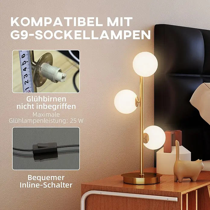 Homcom Tischleuchte - 25 W, L x B x H: 24 x 24 x 53 cm, Gold, Weiß, G9 - Goldfarbene Tischlampe mit drei weißen Glaskugeln, G9-Sockel & Inline-Schalter, auf Nachttisch.