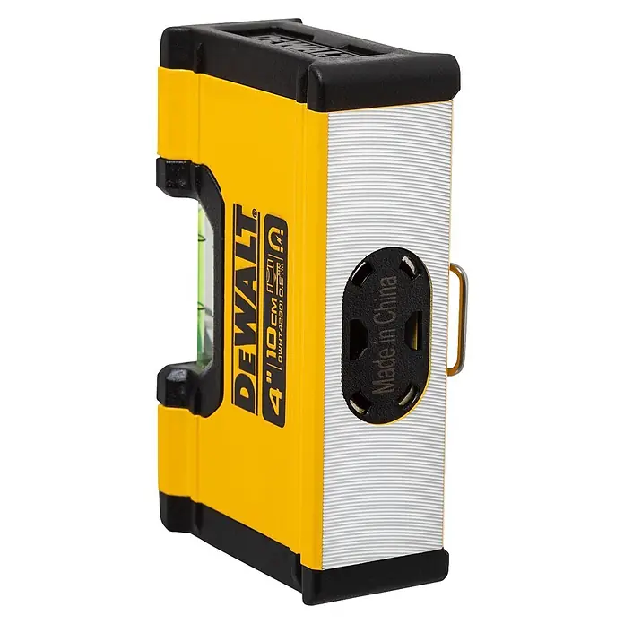 DeWalt Nivel de burbuja DWHT42801-5 - Largo: 100 mm, Aluminio - Nivel torpedo magnético DeWalt amarillo y negro con burbuja. Mide 4 pulgadas / 10 cm, "Made in China".