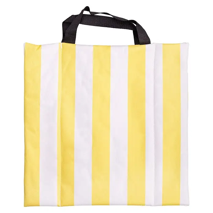 Strandstuhl - B x T x H: 38 x 38 x 38 cm, Kunststoff, Gelb/Weiß - Wiederverwendbare Einkaufstasche mit gelb-weißen vertikalen Streifen und schwarzen Stoffgriffen.