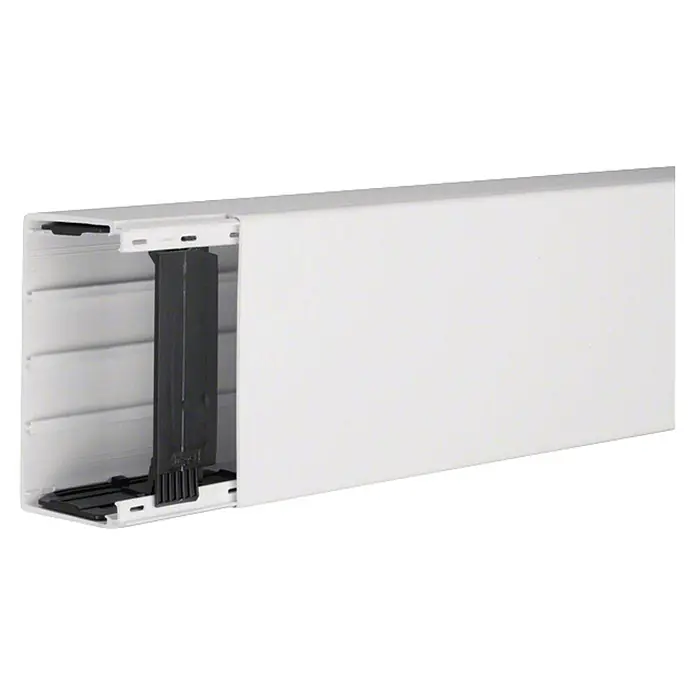 Hager Kabelkanal LF - 2 m x 35 mm x 20 mm, Verkehrs­weiß (RAL 9016) - Diagonale Ansicht