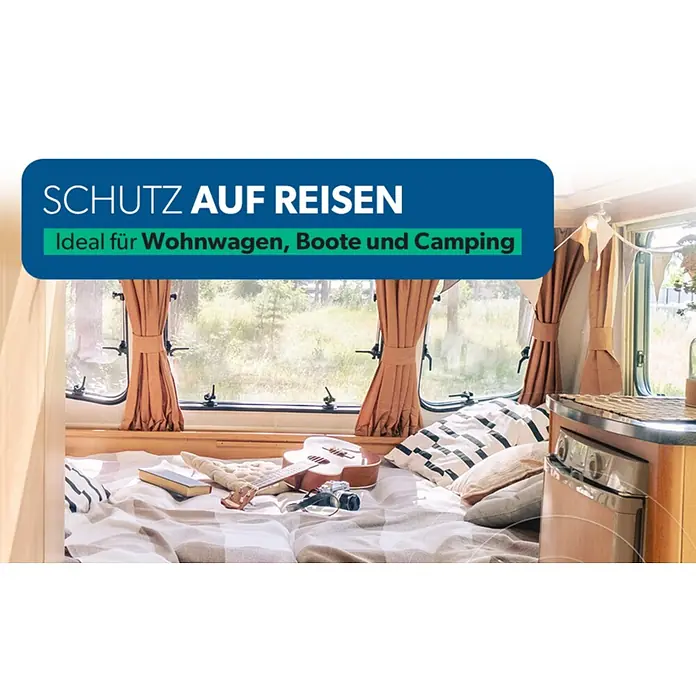 UniTEC Kohlenmonoxidmelder - L x B x H: 52 x 143 x 150 mm, Batterielaufzeit: 3 Jahre - Gemütlicher Wohnwagen-Innenraum mit Bett und Natur-Ausblick; idealer Schutz für Reisen, Camping, Boote.
