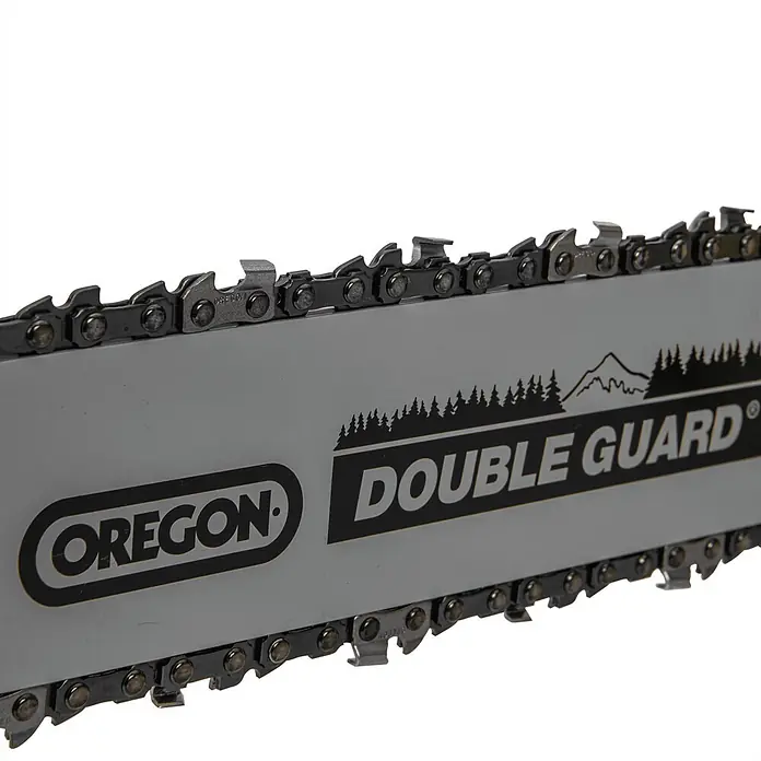 Vito Juego de máquinas VIRLG12M + VIMS37 - 2 pzs., Cortatroncos + motosierra - Primer plano de una barra de motosierra gris Oregon Double Guard con cadena oscura.