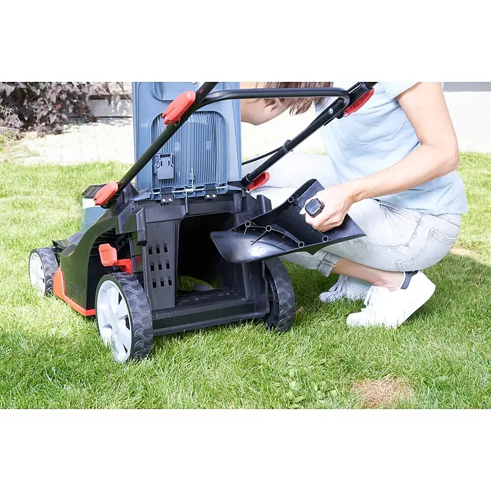 AL-KO Bosch Home & Garden Compatible Akku-Rasenmäher 38.2 LI COMFORT - 18 V, Ohne Akku, Schnittbreite: 38 cm - Anwendungsbeispiel