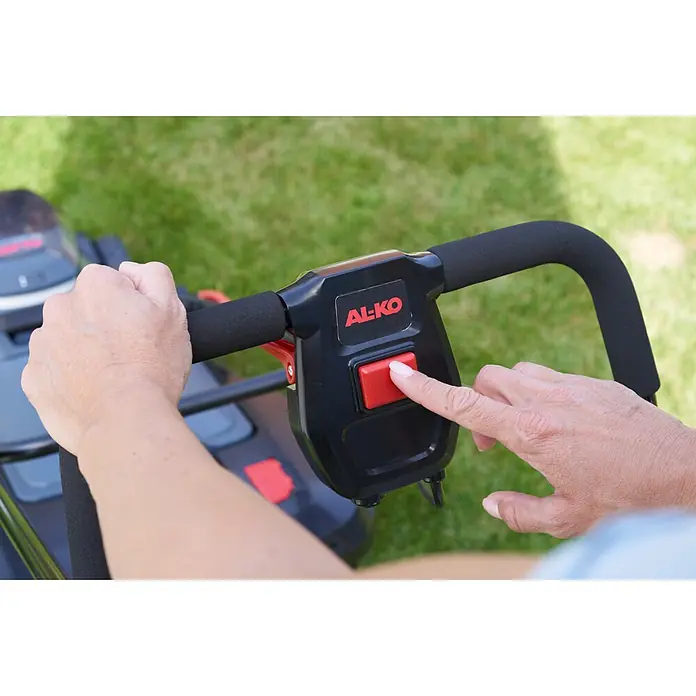 AL-KO Bosch Home & Garden Compatible Akku-Rasenmäher 38.2 LI COMFORT - 18 V, Ohne Akku, Schnittbreite: 38 cm - Anwendungsbeispiel