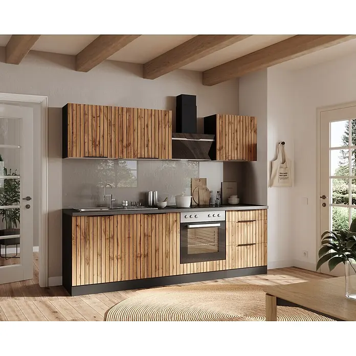 Held Möbel Küchenleerblock Bologna Typ 1 - Breite: 240 cm, Eiche, Ohne Elektrogeräte - Moderne Küchenzeile mit hellen Holzlamellenfronten, dunkler Arbeitsplatte, integriertem Backofen und schwarzer Dunstabzugshaube.