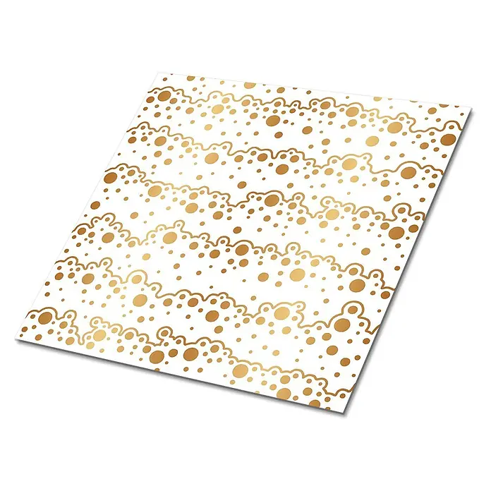 Tulup Wandfliese - Glänzend - Weißes Papier mit schimmerndem goldenem Wellenlinien- und Tupfenmuster.