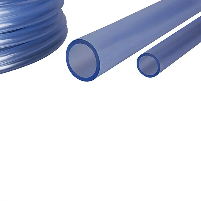 PVC-Schlauch Meterware - 6 mm, Wandstärke: 1,5 mm - Drei blaue PVC-Schläuche in verschiedenen Größen, ein Schlauch ist aufgerollt, gut geeignet für Flüssigkeitstransport und Installationen.
