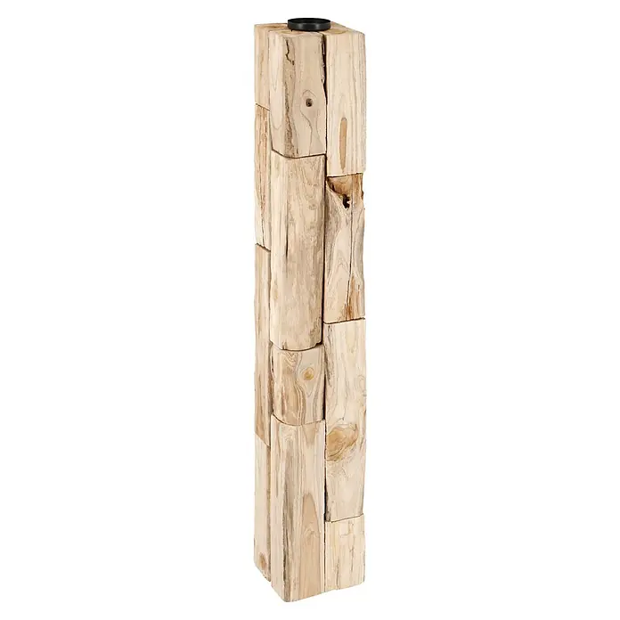 Kerzenständer Erosion - 18 x 18 x 118 cm, Holz, Braun - Hoher Kerzenständer aus gestapelten, hellen Naturholzblöcken mit schwarzer Metallablage.