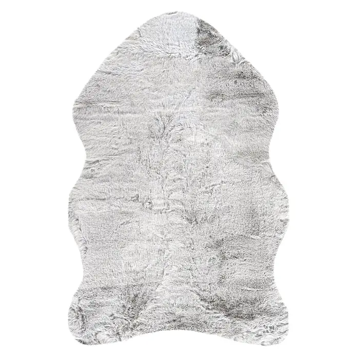 Kayoom Kunstfell Boundless 226 - Grau, 90 x 60 cm, 90 % Polyester, 10 % Baumwolle - Weicher grauer Kunstfellteppich in Tierfellform für die Bodendekoration.