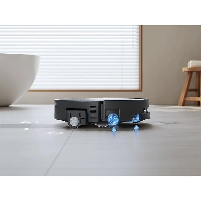 Ecovacs Saugwischroboter Deebot T80S Omni - Saugkraft: 24,8 Pa, Akkulaufzeit: 185 min, Fassungsvermögen Roboter: 220 ml - Dunkelgrauer Roboterstaubsauger reinigt einen gefliesten Badezimmerboden mit sichtbarer Saugfunktion.