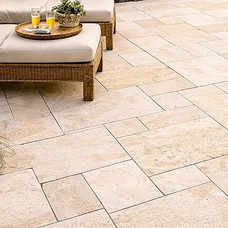 Terrassenplatte Travertin Römischer Verband Ivory