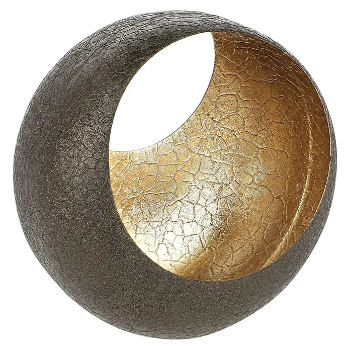 Teelichthalter Izzy - Durchmesser: 11 cm, Metall, Bronze - Strukturierte Dekokugel, dunkle Außenseite mit einem Ausschnitt, der ein rissiges goldenes Inneres zeigt.