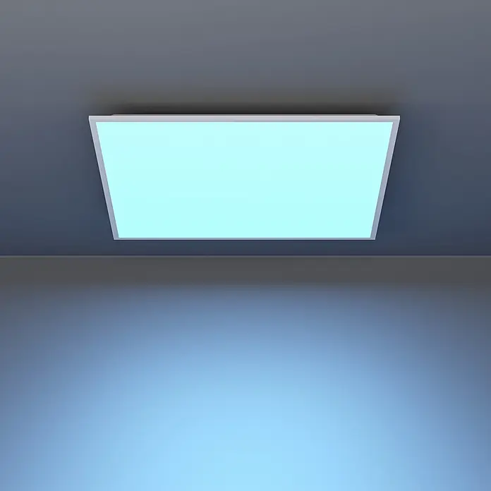 Eglo LED-Deckenleuchte Moradillo-Z - 21 W, L x B x H: 595 x 595 x 61 mm, Weiß, RGB - Rechteckige LED-Deckenleuchte, beleuchtet eine blau getönte Wand.