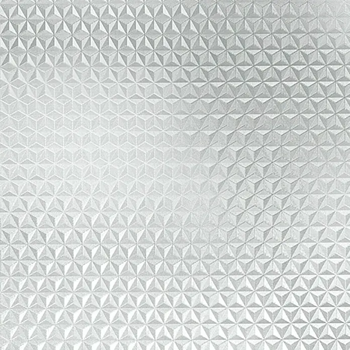 D-c-fix Glasfolie Steps - 200 x 45 cm, Transluzent, Selbstklebend - Nahaufnahme einer weißen 3D-Wandfliese mit einem pyramidenförmigen geometrischen Muster, ideal für moderne Innenräume.