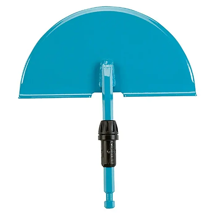 Gardena Combisystem Rasenkantenstecher - Arbeitsbreite: 23 cm, Stahl - Nahaufnahme einer Rasenkantenschneider mit halbkreisförmigem Schneideblatt und verstellbarem Griff für präzise Rasenkantenpflege.