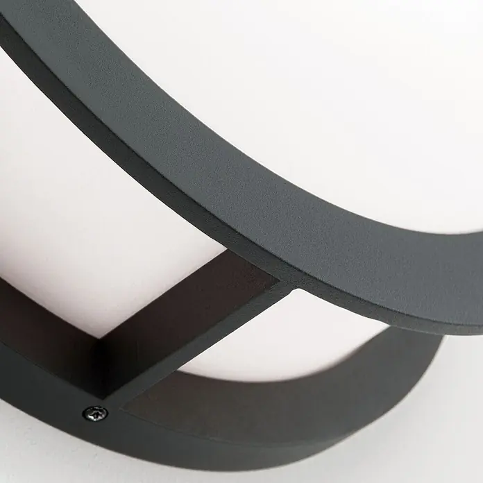 Orion Leuchten Außenwand- & Deckenleuchte Henry - 30 W, L x B x H: 30 x 30 x 8 cm, Schwarz, Opal, IP44 - Dunkelgraue, texturierte ringförmige LED-Wand- oder Deckenleuchte mit beleuchteter weißer Innenseite.