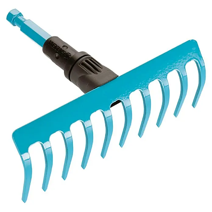 Gardena Combisystem Kleinrechen - Arbeitsbreite: 18,5 cm, 10, Stahl - Nahaufnahme eines Gardena Rechen mit blauem Kopf und schwarzem Griff, ideal für Gartenarbeiten und Laubentfernung.