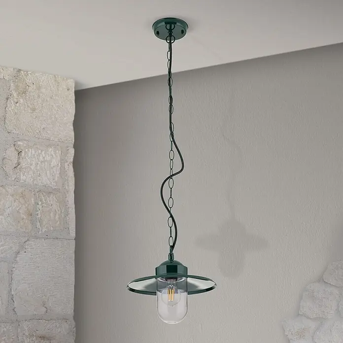 Orion Leuchten Außenwand- & Deckenleuchte Edward - 60 W, L x B x H: 27,5 x 27,5 x 100 cm, Grün, Klar, IP44 - Dunkelgrüne Industrie-Pendelleuchte mit Klarglasschirm und freiliegender Glühbirne, von der Decke hängend.