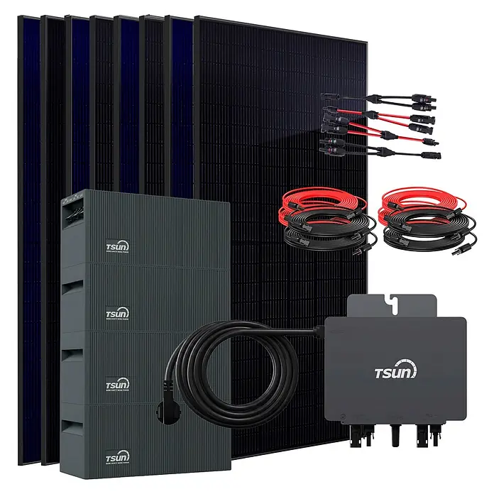 Sunniva Balkonkraftwerk 4000 / 800 Watt mit TSUN MX800Lite DCU2000Lite DB2000Lite 8,04 kWh Speicher - Nennleistung: 800 W - Komplettes Solarenergiesystem mit schwarzen Solarmodulen, gestapelten grauen TSUN Batterien, einem grauen TSUN Wechselrichter und rot/schwarzen Kabeln und MC4-Steckern.