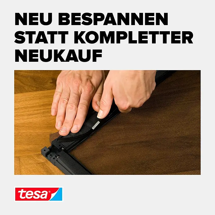 Tesa Insect Stop Insektenschutzgitter Ersatzrolle - B x H: 1 x 1,2 m - Hände spannen Fliegengittergewebe in einen Rahmen ein, fördern Reparatur statt kompletten Neukauf.