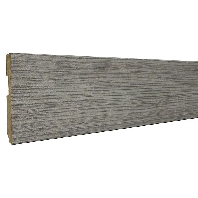 Bariperfil Rodapié Roble Amber - 225 cm x 14 mm x 80 mm, MDF, Roble Amber - Rodapié gris con aspecto de madera, perfil final visible y veta texturizada.