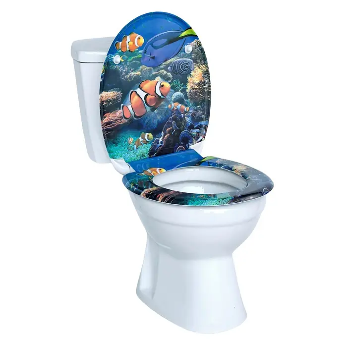 SAINOS WC-Sitz Duroplast WC-Sitz, Blau, Universal-O-Form, Absenkautomatik, Oben - Duroplast, Blau, Mit Absenkautomatik - Weißes WC mit geöffnetem Deckel und Sitz, beide mit einem farbenfrohen Unterwasser-Korallenriff- und Fischdesign.