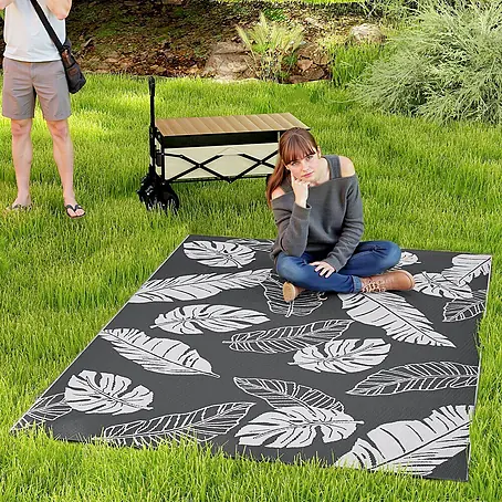 Outsunny  Outdoor-Teppich Wendeteppich mit Blattmuster