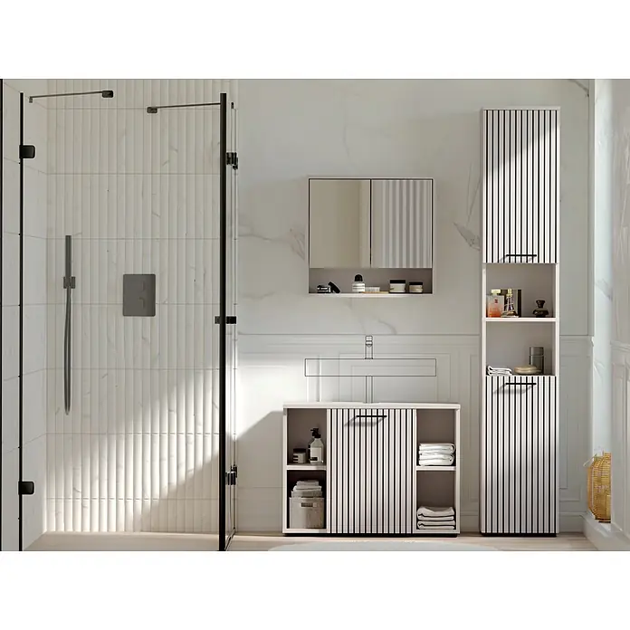 Respekta Badmöbel-Set Lina - Gesamtbreite Badmöbel: 130 cm, Kaschmir, Matt, Ohne Beleuchtung - Moderne Badezimmerschränke aus hellem Holz mit vertikalen Lamellen: Waschtisch, Spiegelschrank und Hochschrank, in einem modernen Bad.