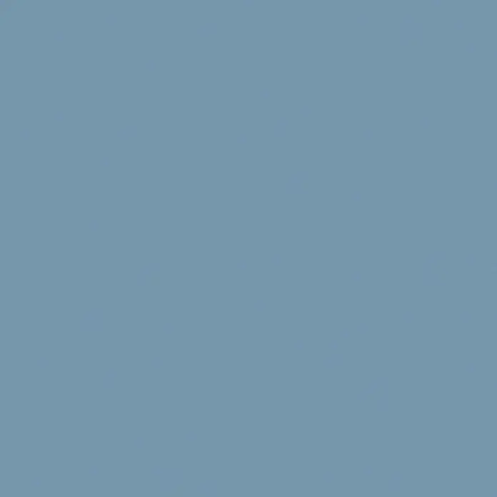 swingcolor Holzschutzfarbe - Taubenblau, 2,5 l, Seidenglänzend - Ein schlichtes, mattes, blau-graues Farbfeld, ideal für Hintergründe oder als dezenter Farbton in Designprojekten. Vielseitig und beruhigend.