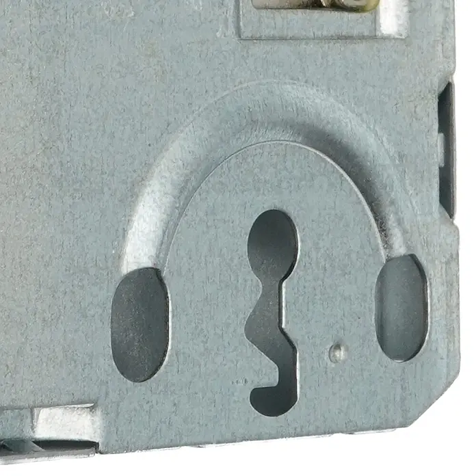 Bever Einsteckschloss mit Flüsterfalle - Buntbartschlüssel, Dornmaß: 55 mm, Links, Stulpbreite: 24 mm, Stulpform: Eckig - Verzinkte Metallplatte mit Schlüssellochausschnitt und zwei Befestigungslöchern.
