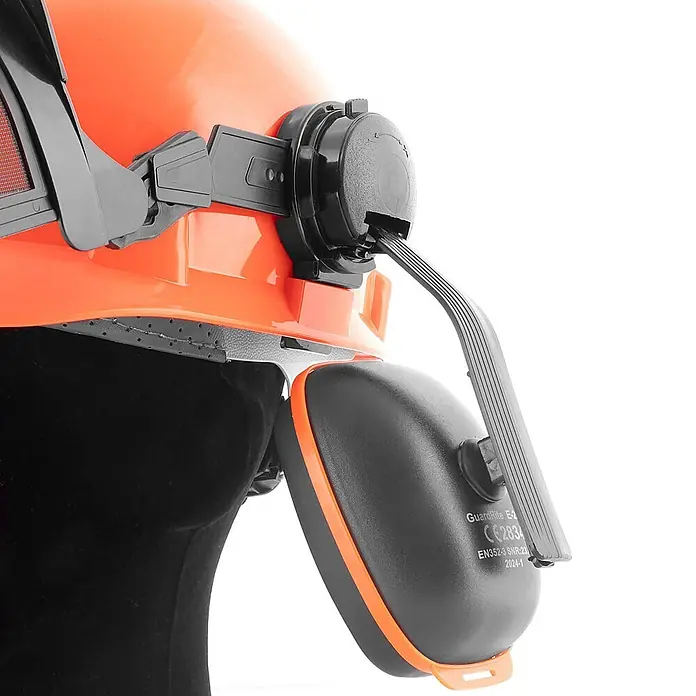 STAHLWERK Forsthelm FH-100 ST mit Visier und Gehörschutz EN397 EN352 EN1731 -  - Oranger Schutzhelm mit angebrachten schwarzen und orangefarbenen Gehörschützern und Netzvisier.