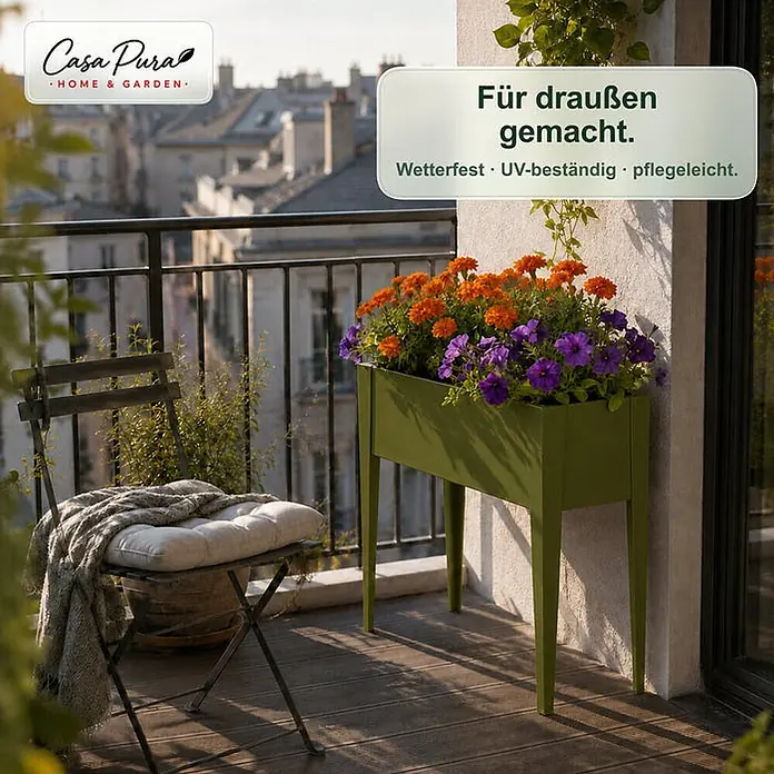 Floordirekt Hochbeet Timo Grün 100 x 30 x 80 cm - 30 x 100 x 80 cm, Metall, Grün - Grüner, rechteckiger Pflanzkübel mit Standbeinen auf einem Balkon, gefüllt mit bunten Blumen. Wetterfest und UV-beständig.