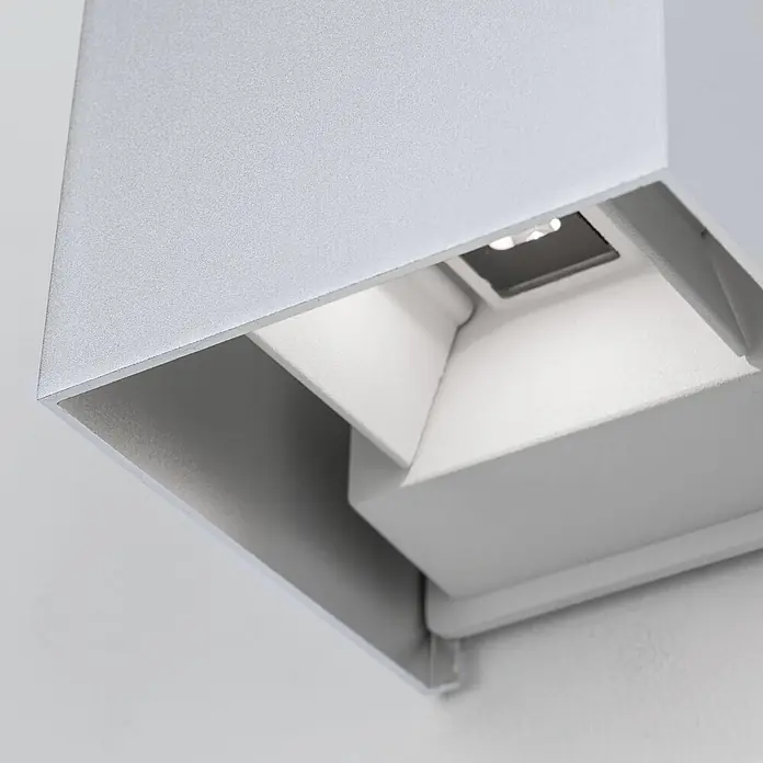 Orion Leuchten LED-Außenwandleuchte Cube - 6 W, 10 x 10 x 10 cm, Silber, Klar, IP54 - Weiße, strukturierte quadratische LED-Leuchte mit vertiefter Lichtquelle.