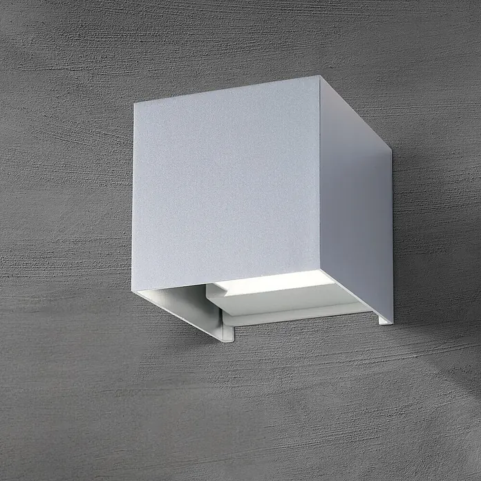 Orion Leuchten LED-Außenwandleuchte Cube - 6 W, 10 x 10 x 10 cm, Silber, Klar, IP54 - Silberne quadratische Wandleuchte, die nach unten strahlt.