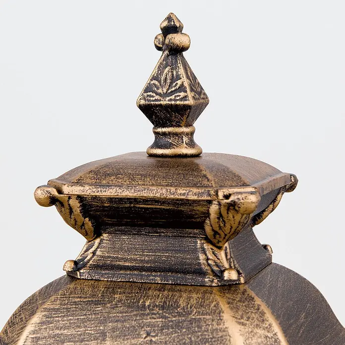 Orion Leuchten Außenlaterne Aiko - 60 W, Farbe Gehäuse: Bronze, 23 x 23 x 59 cm, Ohne Leuchtmittel - Dekorativer Aufsatz in Antikgold mit spitzer Spitze und Blattmustern, möglicherweise für eine Laterne.