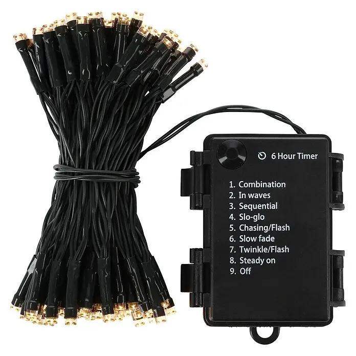 Nordstern LED-Lichterkette - Außen, Lichtfarbe: Warmweiß, Anzahl Leuchtmittel: 96 Stk., Batteriebetrieben - Schwarze LED-Lichterkette mit warmweißen Birnen und schwarzer Steuerbox, die 9 Lichtmodi und einen 6-Stunden-Timer anzeigt.