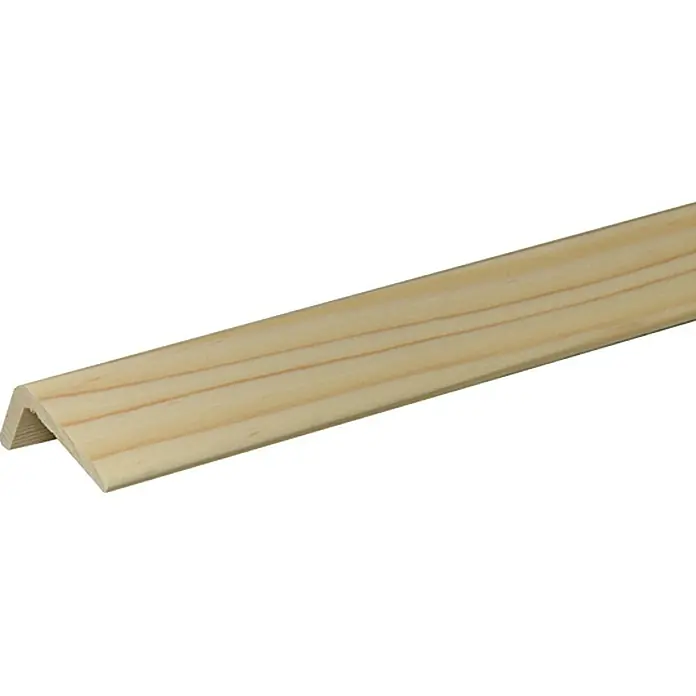 Winkelleiste - 100 cm x 30 mm x 50 mm, Fichte/Kiefer - Nahaufnahme einer unbehandelten, dreieckigen Holzleiste, ideal für DIY-Projekte und zur Eckverstärkung.