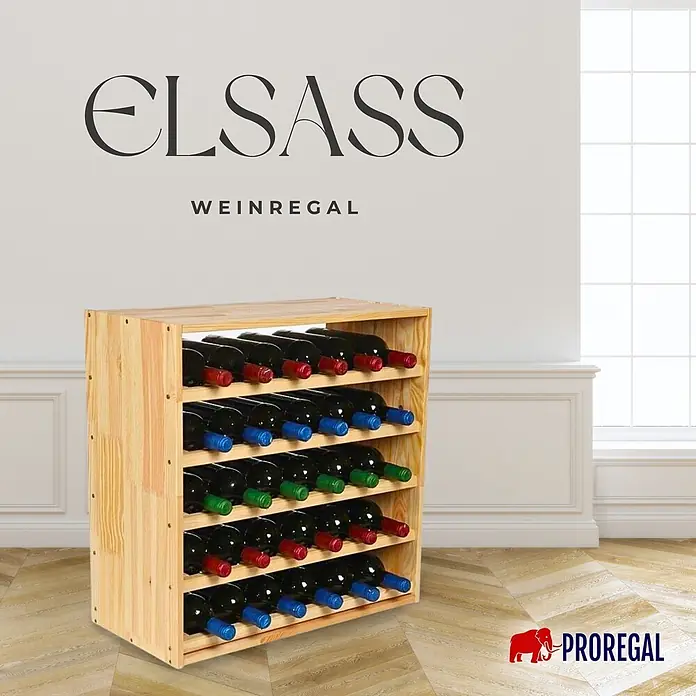 Proregal Flaschenregal Modulares Weinregal ELSASS 60x60x30cm Standard Modul für 30 Flaschen Natur - L x B x H: 30 x 60 x 60 cm, Holz - Weinregal aus Kiefernholz, gefüllt mit Weinflaschen, auf hellem Holzboden.