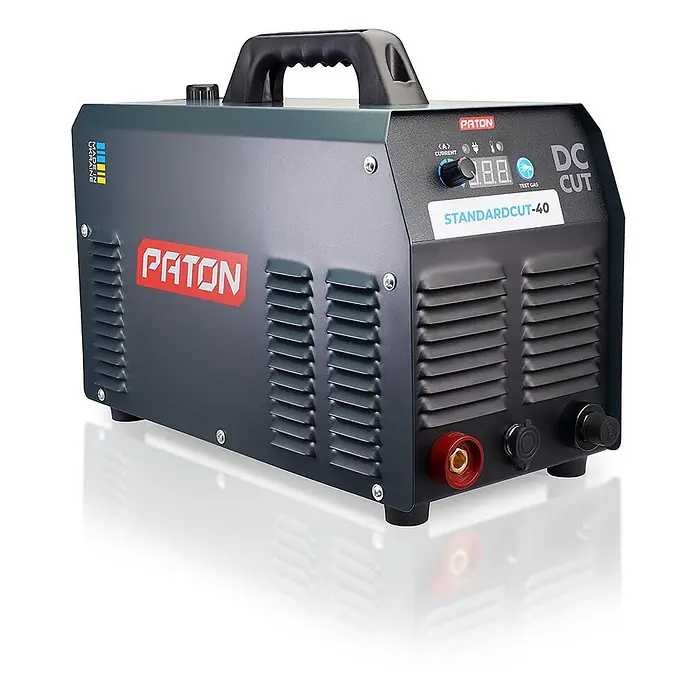 PATON StandardCUT-40 Plasmaschneider, 40 A, 230 V, tragbares Stahlschneidgerät, sauberer Schnitt bis 12 mm -  - Dunkelgrauer PATON Plasmaschneider mit Digitalanzeige, Drehknopf und DC CUT Funktion. Verfügt über Frontanschlüsse und einen Tragegriff.