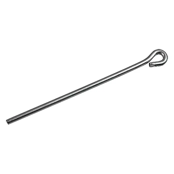 Knauf Draht mit Öse - 500 x 45 x 4 mm, 100 Stk. - Nahaufnahme einer Ösennadel, einem feinen Werkzeug zum Aufziehen von Fäden, ideal für feine Näh- und Stickarbeiten.